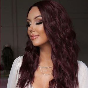 CSC "London" burgundy wig (petite)